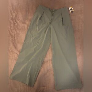 Avia Women's FeatherStretch Pleated Trousers in Grey Fog